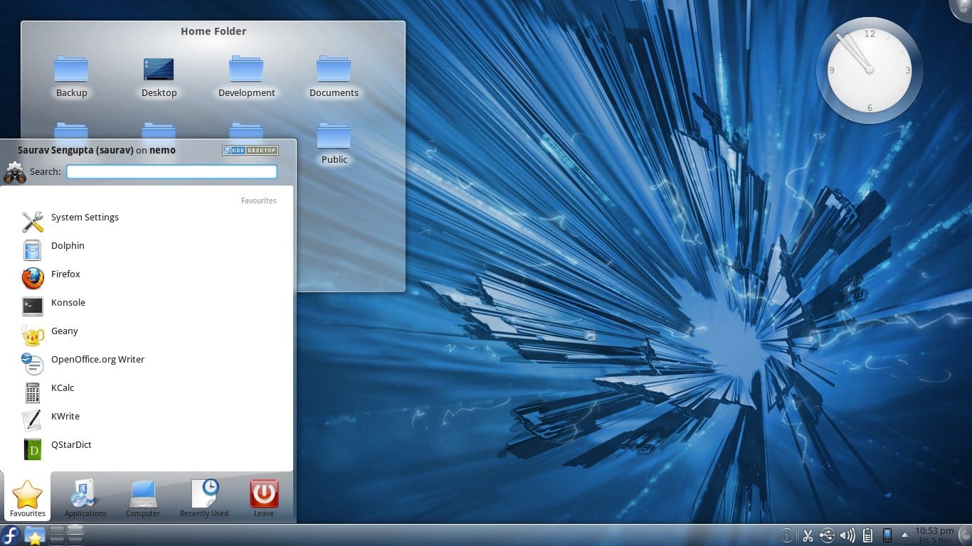 Slightly customised KDE desktop