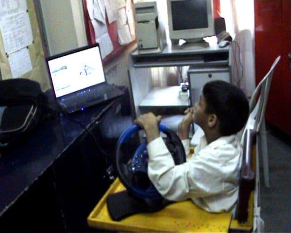 Arpit using Skid software on his wheel
