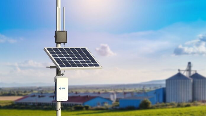 Ruictec TD04 Combines Open Source Software With Solar-Powered LoRaWAN Tracking